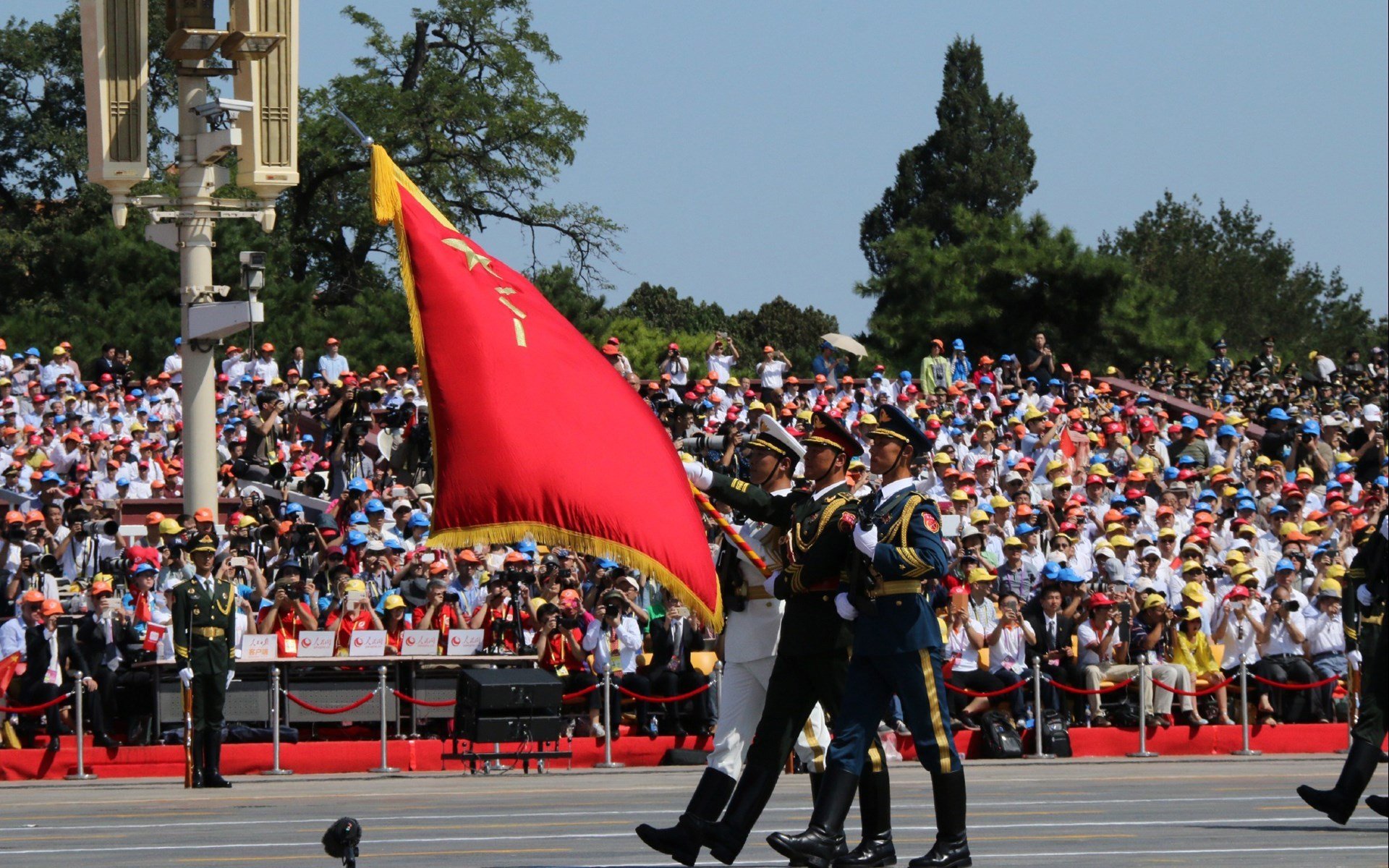 多特蒙德压迫式防守迫使对手失误，2021多特蒙德战术打法